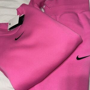 Nike Sportswear Phonix Fleece *SOLD OUT